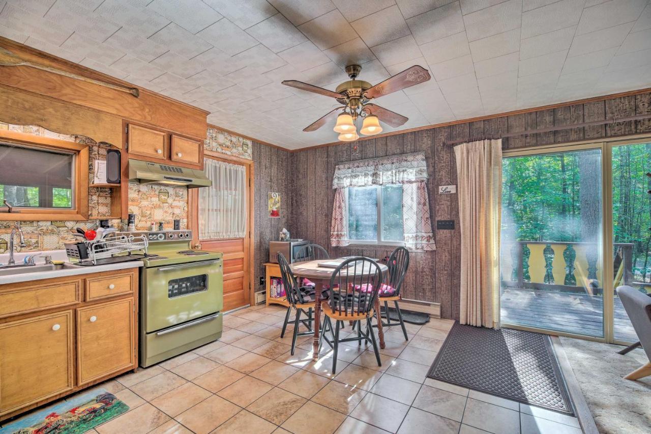 Cozy Adirondacks Cabin Walk To Lake Eaton! Jay Exterior photo