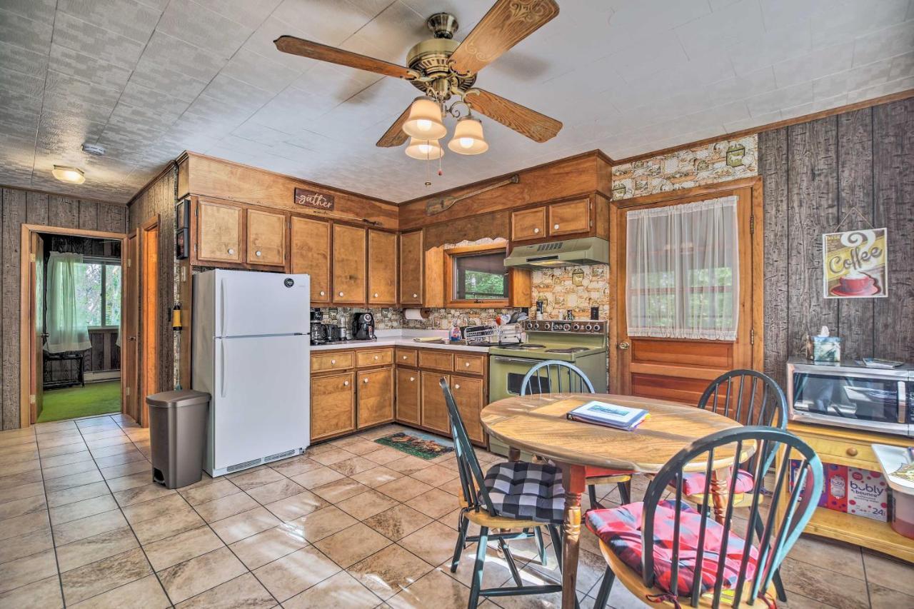 Cozy Adirondacks Cabin Walk To Lake Eaton! Jay Exterior photo