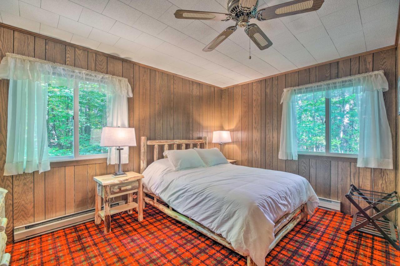 Cozy Adirondacks Cabin Walk To Lake Eaton! Jay Exterior photo