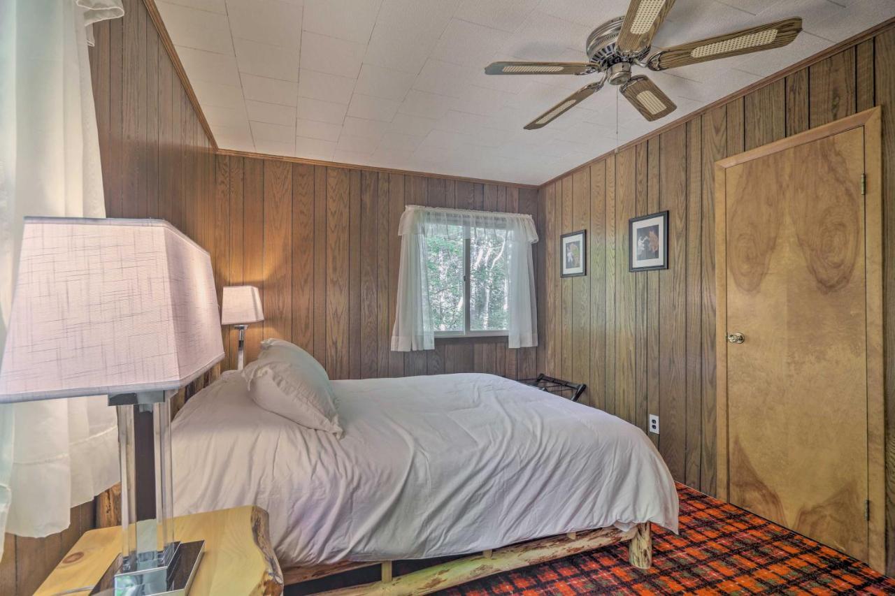 Cozy Adirondacks Cabin Walk To Lake Eaton! Jay Exterior photo