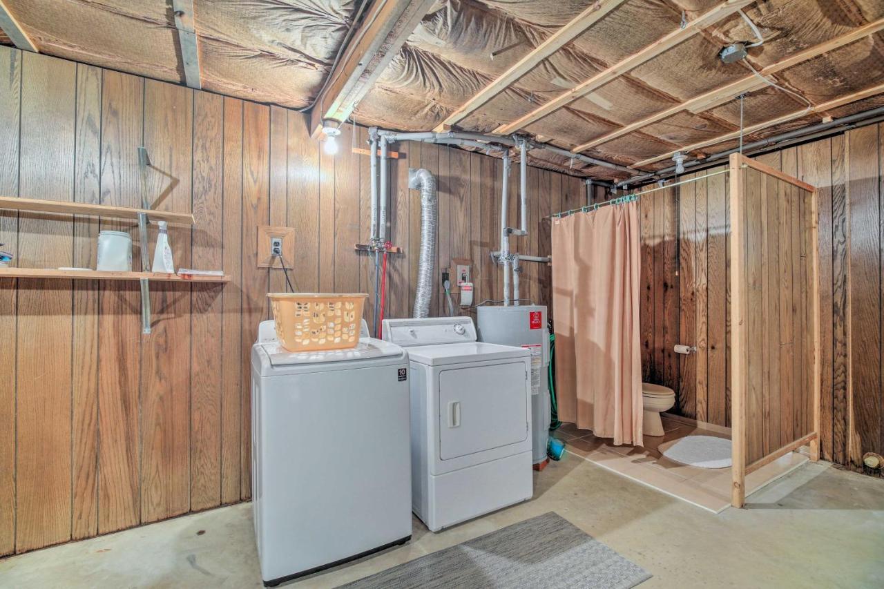 Cozy Adirondacks Cabin Walk To Lake Eaton! Jay Exterior photo